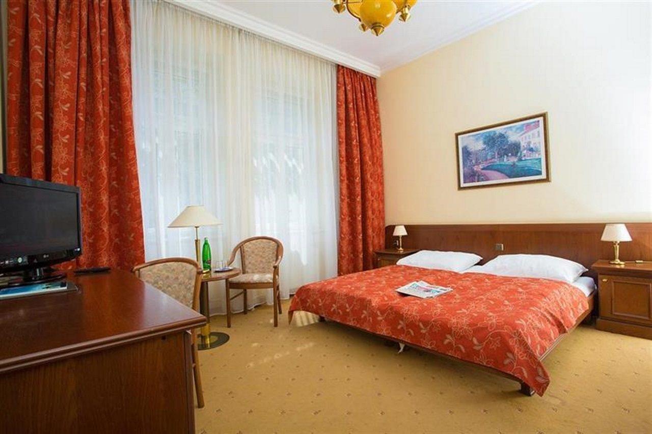 Galerie Royale Hotel Praha Bagian luar foto